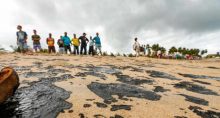 Petróleo praias nordeste