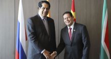 Mourão e o presidente NDB