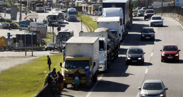 Transporte - Greve do caminhoneiro