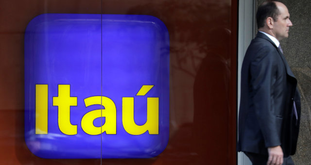 Itaú ITUB4