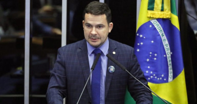 Deputado Capitão Alberto Neto