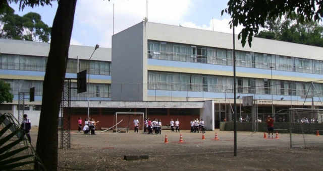 Escola-Educação