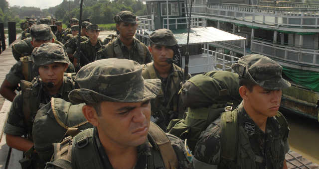 Soldados do Exército são enviados para cidades do Amazonas para fazerem segurança da eleição de 2010