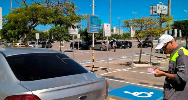 Estacionamento Carro