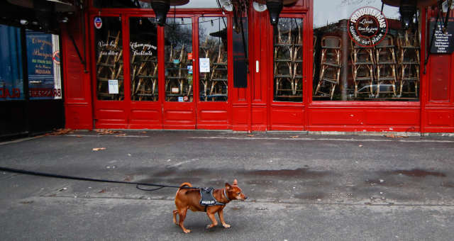 Restaurante fechado em Paris