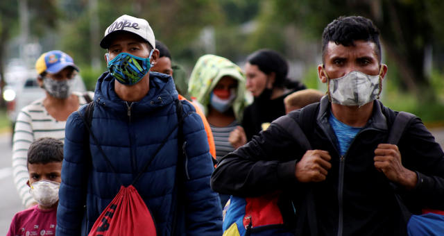 Imigrantes venezuelanos