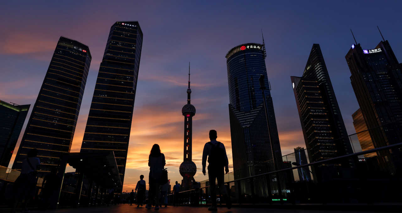 Distrito financeiro de Lujiazui em Xangai, China