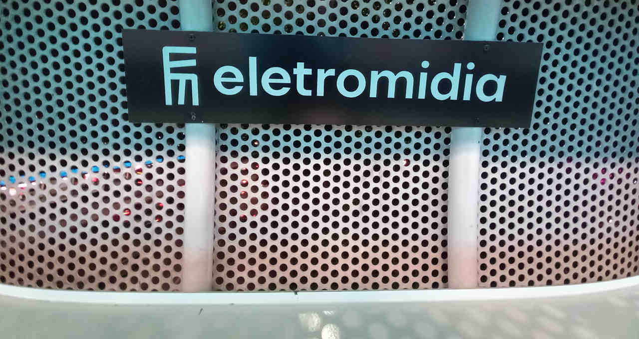 Eletromídia