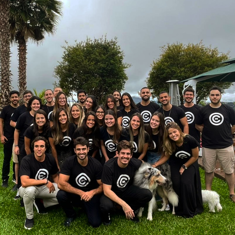 Foto mostra a equipe da INCO, plataforma de investimento coletivo 