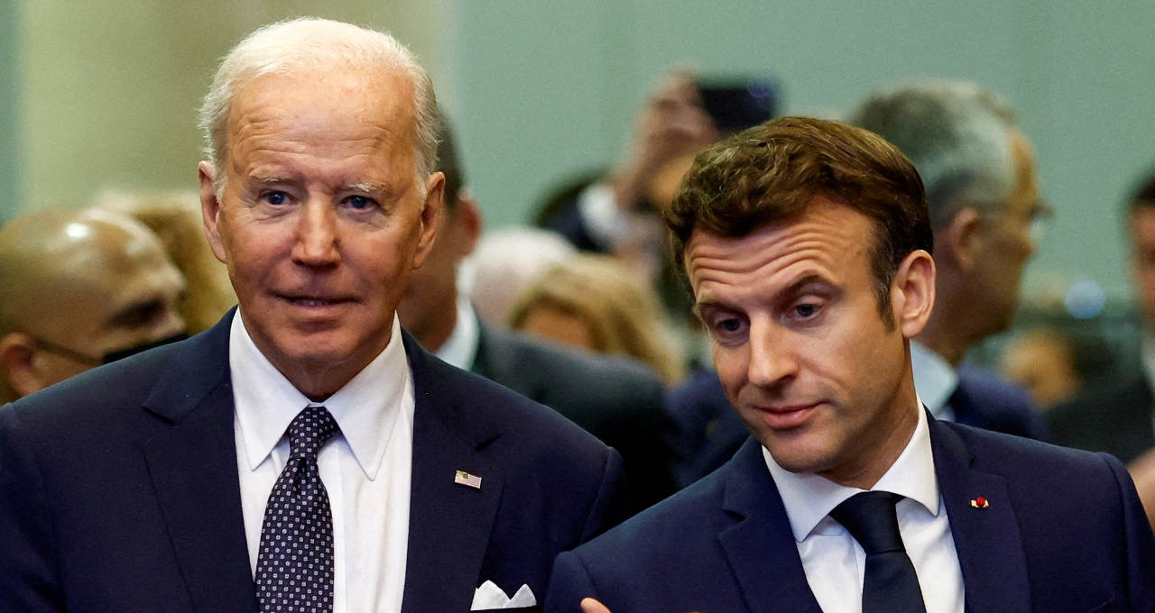 Joe Biden, Macron