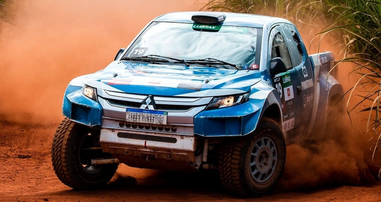 Carro da Mitsubishi Motors em rally