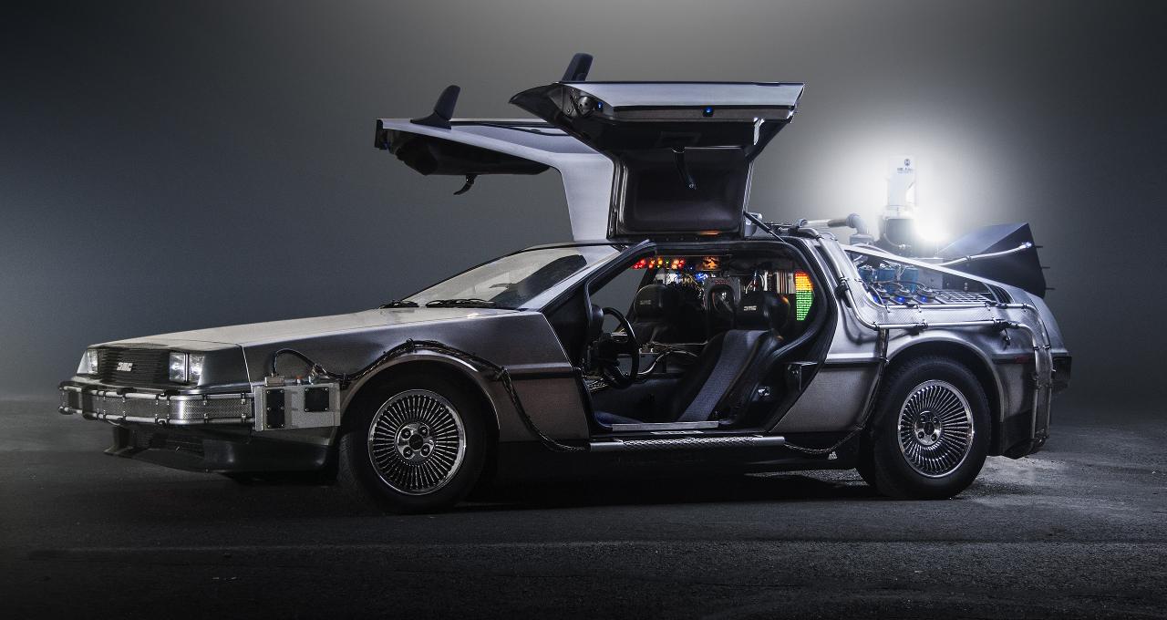 DeLorean Time Machine DMC-12