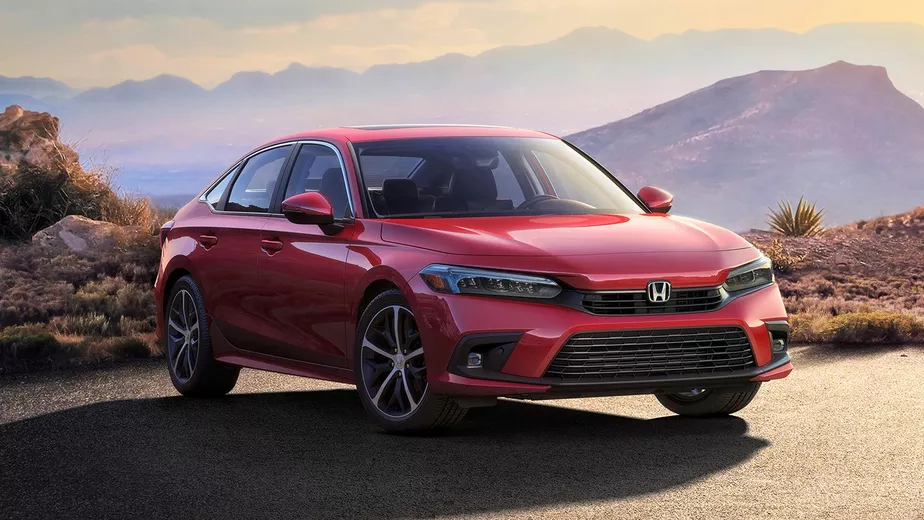 A imagem mostra o novo Honda Civic 2022, vermelho, com paisagem montanhosa ao fundo.