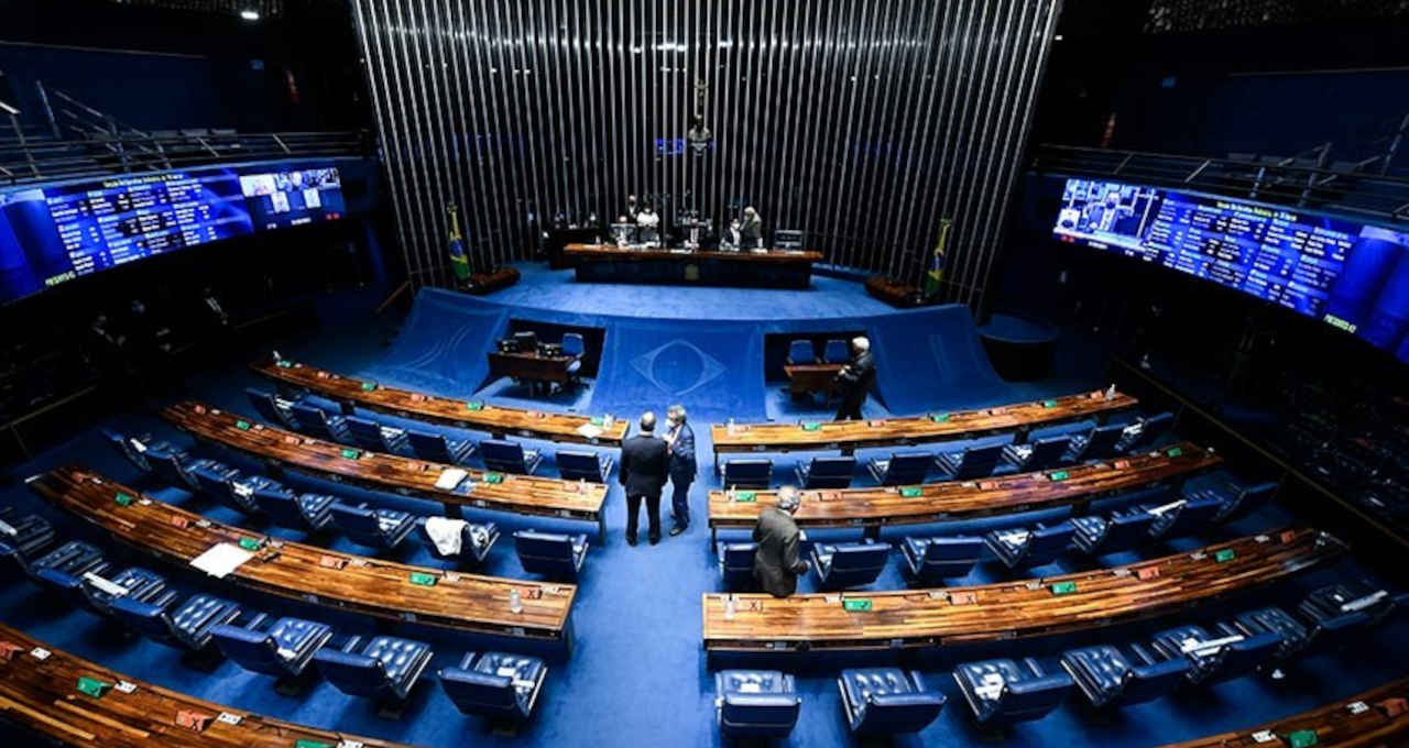 Também estão em pauta a MP que trata de relações trabalhistas alternativas e a que destina recursos para programa que renova frota de ônibus e caminhões