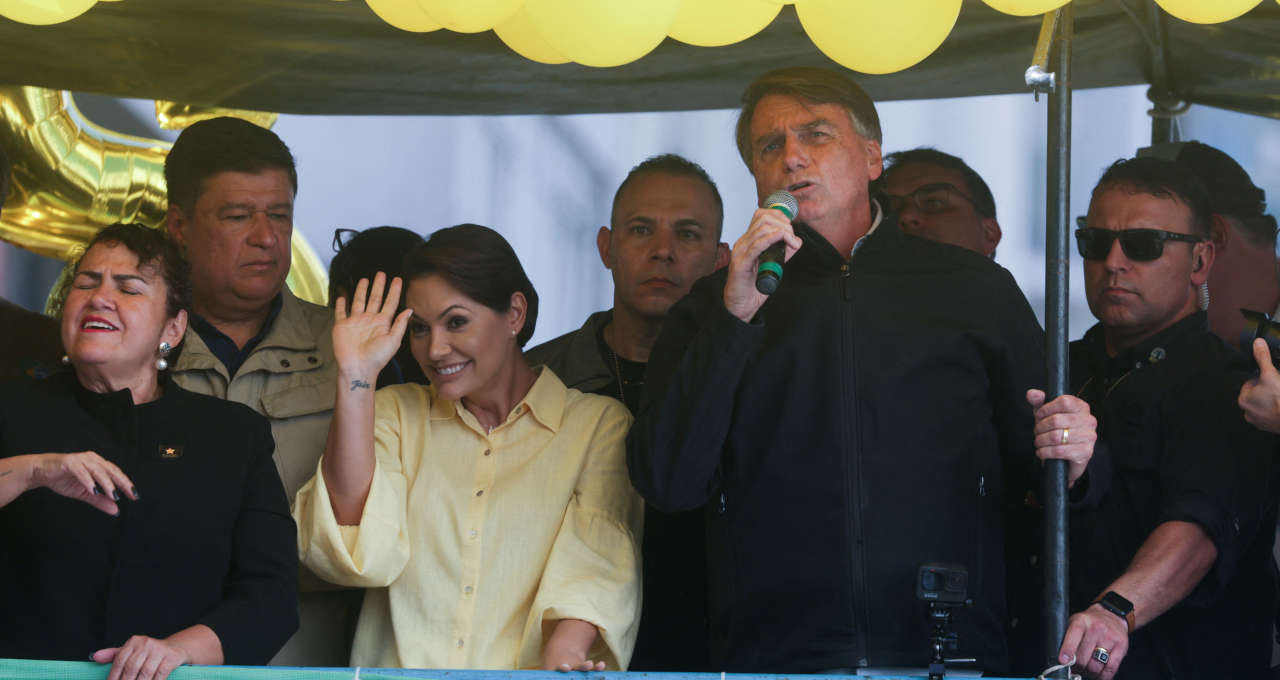 Jair Bolsonaro e Michelle Bolsonaro