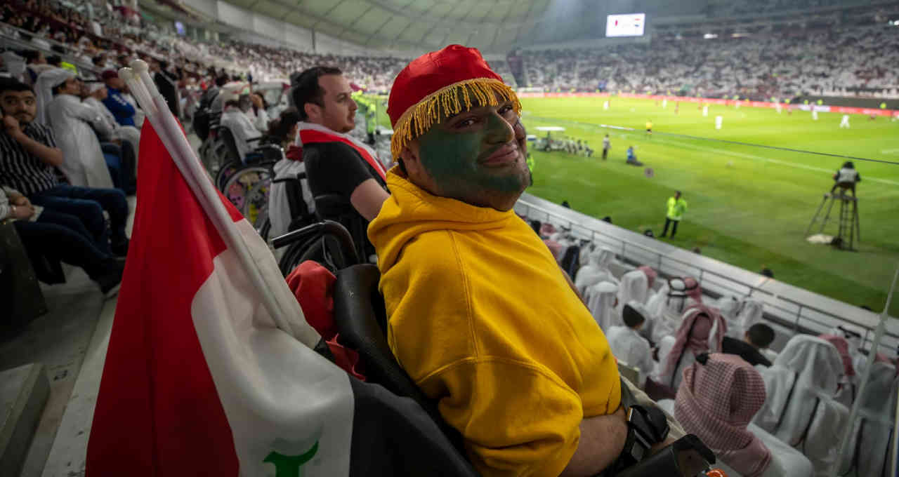 torcedor árabe estádio catar qatar 2022 22 copa do mundo fifa mundial futebol cbf seleção brasileira brasil