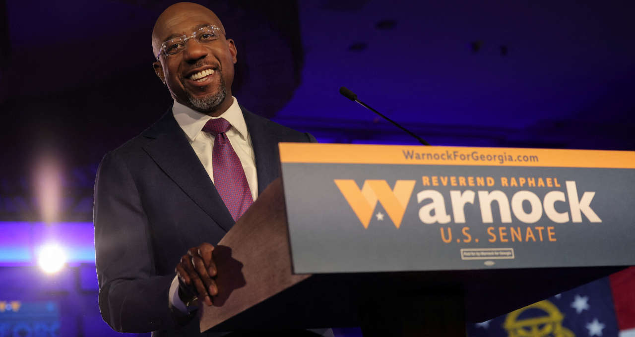 Raphael Warnock celebra vitória na Geórgia