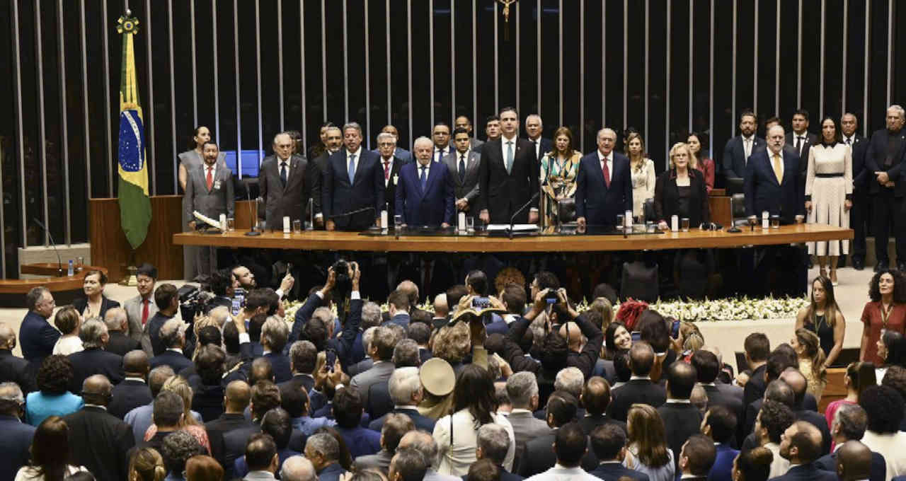 Luiz Inácio Lula da Slva posse 1º janeiro 2023 terceiro mandato Brasília fotos imagens cerimônia congresso