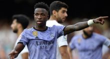 Vinícius Jr. durante partida do Real Madrid contra o Valencia pelo Campeonato Espanhol 21/05/2023 (Reuters/Pablo Morano)