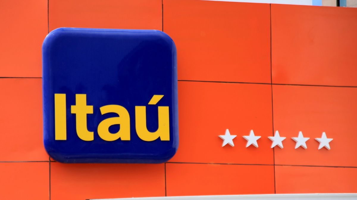 Itaú ITUB4